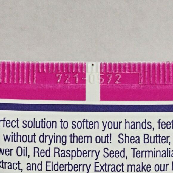 Human + Kind Moisturizing Hand Scrub Elderflower Raspberry Gommage 2.5 oz Vegan - Picture 9 of 10